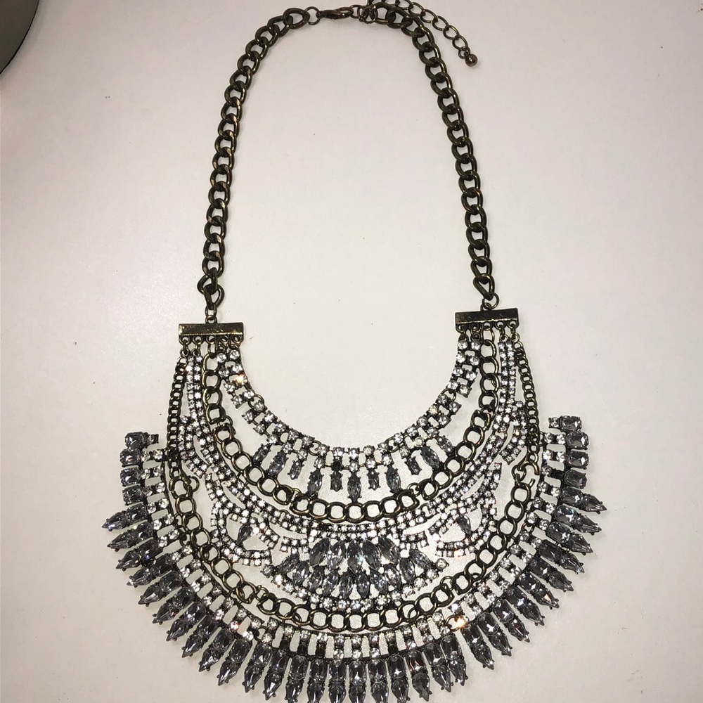Statement necklace